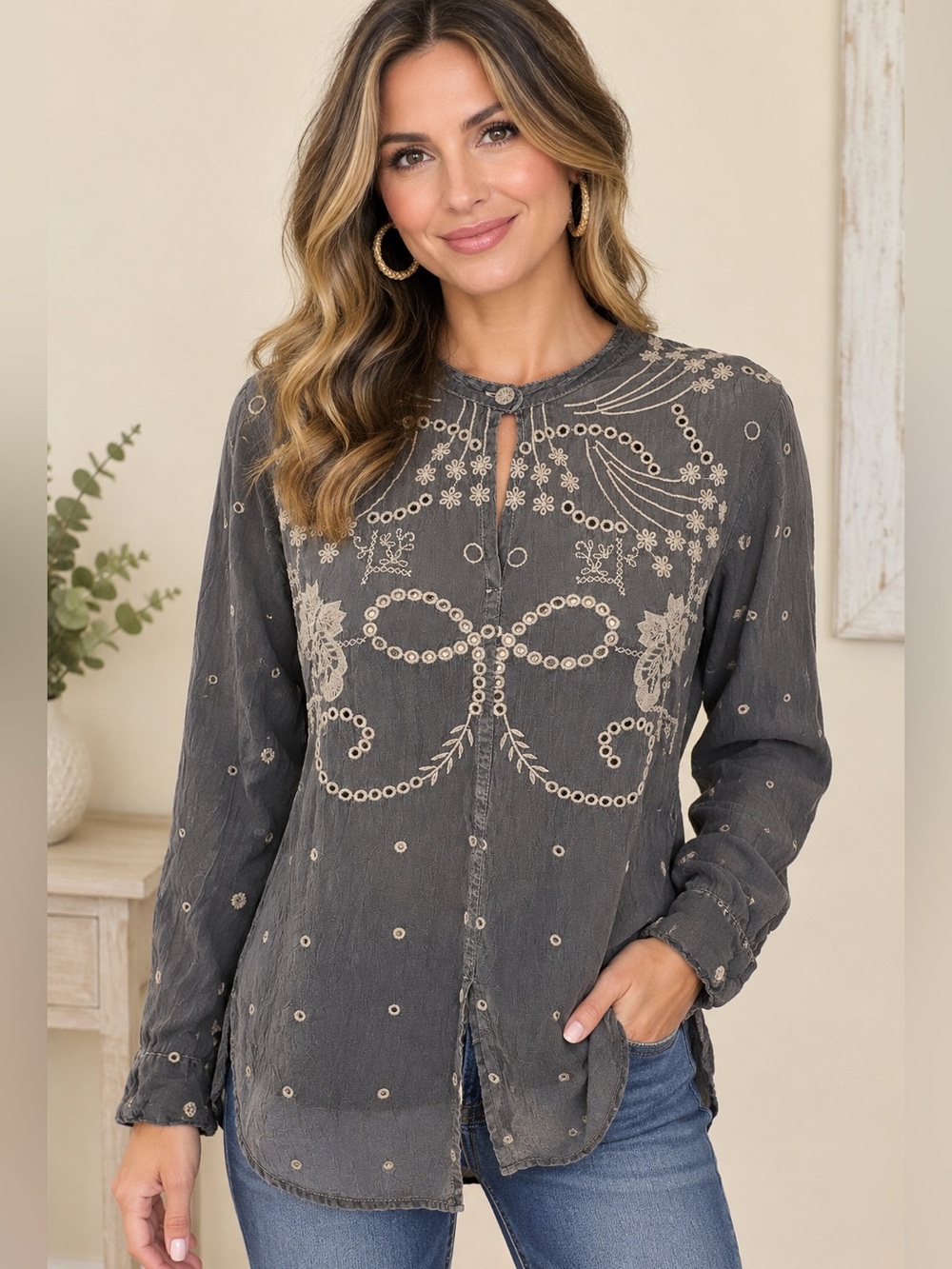 Johnny Was Embroidered V-Neck Tunic Grey Blouse size M